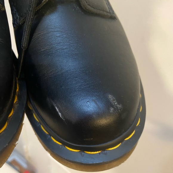Dr. Marten’s 1460 Boot Women’s size 9 - Picture 10 of 11